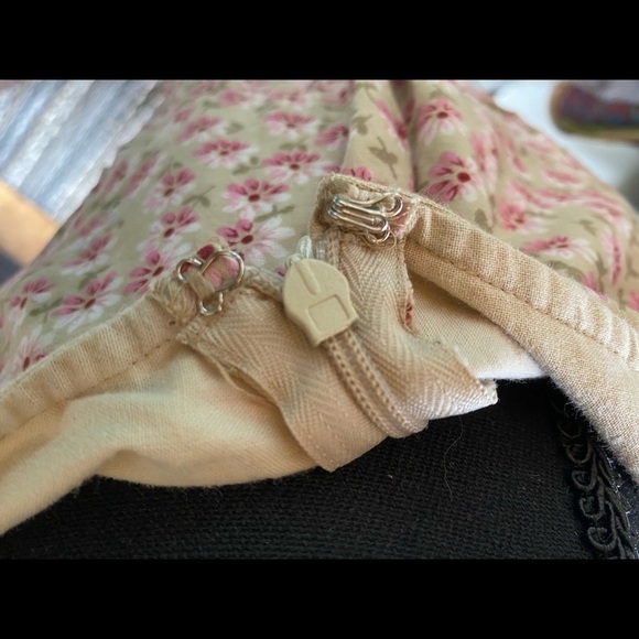 EUC St Johnson bay floral skirt - Picture 8 of 9